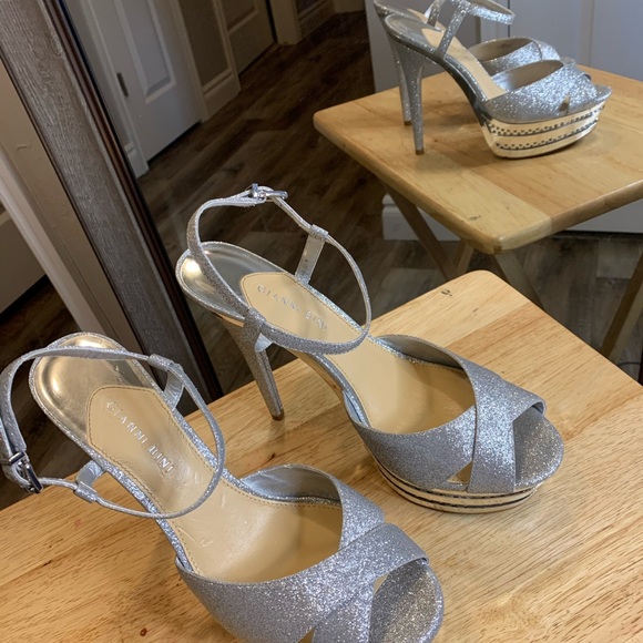 GIANNI BINI | Silver Platform Heels - Picture 4 of 15